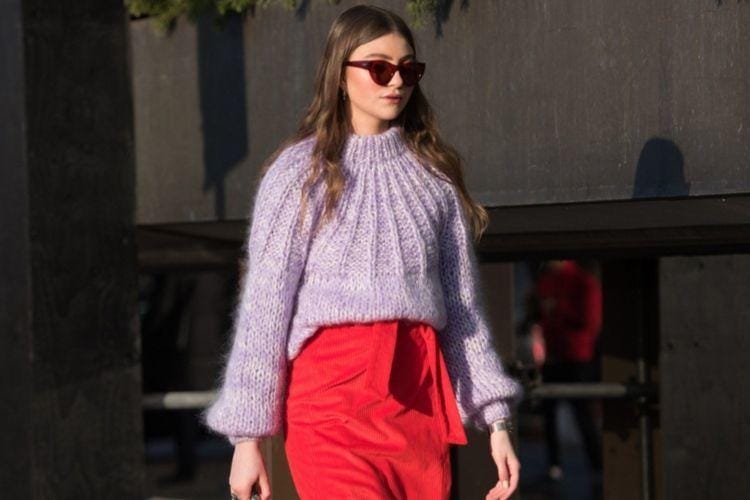Mengakali Sweater Polos jadi Lebih Keren dengan Cara Ini!