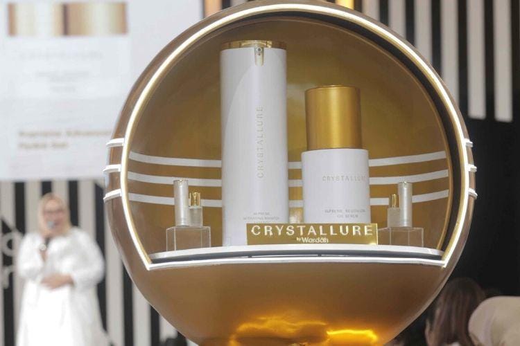 Instagram.com/@wardahbeauty