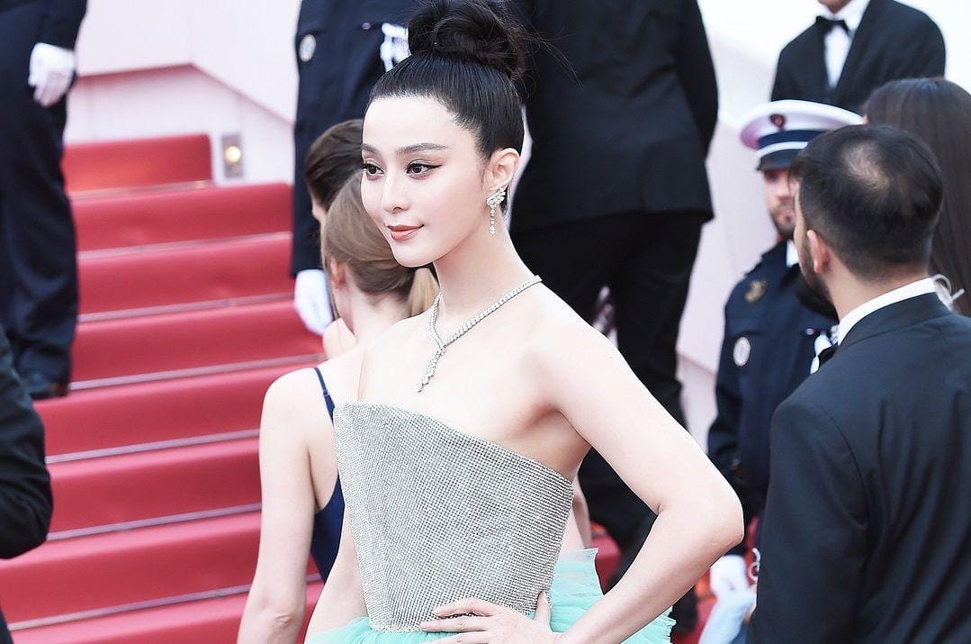 Fakta Fan Bingbing yang Bangkrut hingga Jual Masker Berlian Rp2 Juta