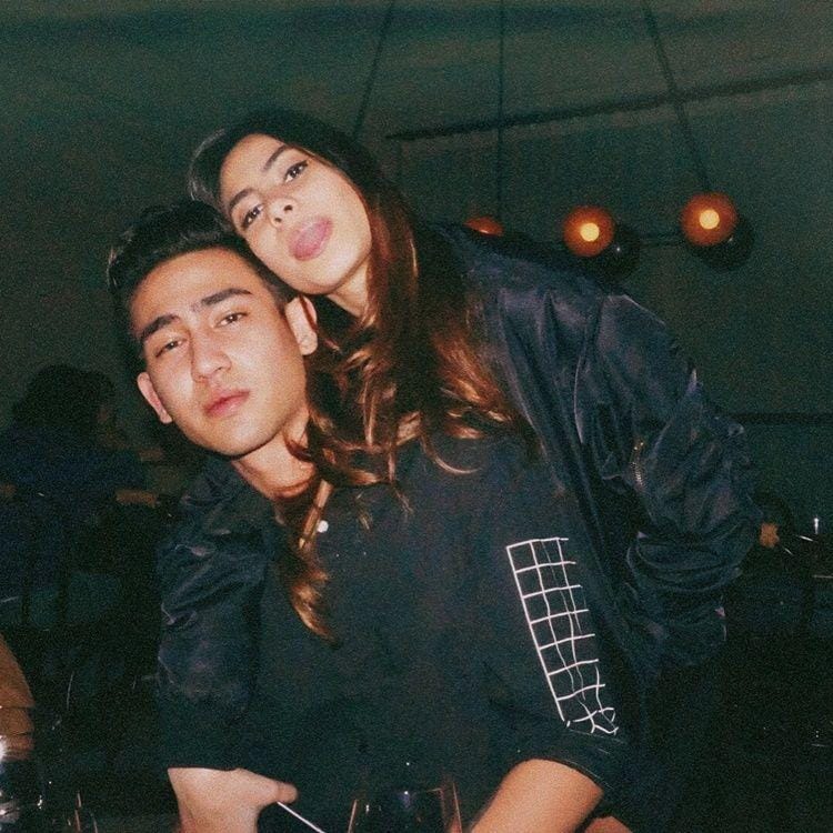 Instagram.com/valerieethomas