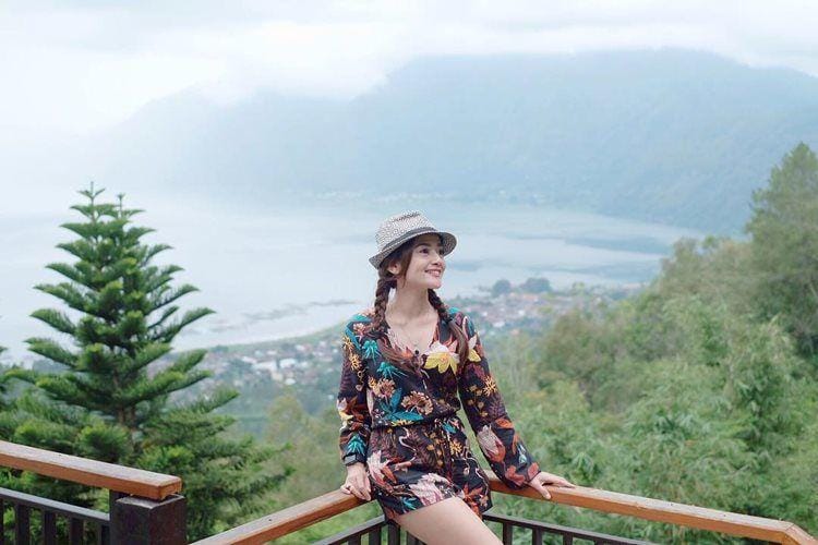 Instagram.com/@citra_monica