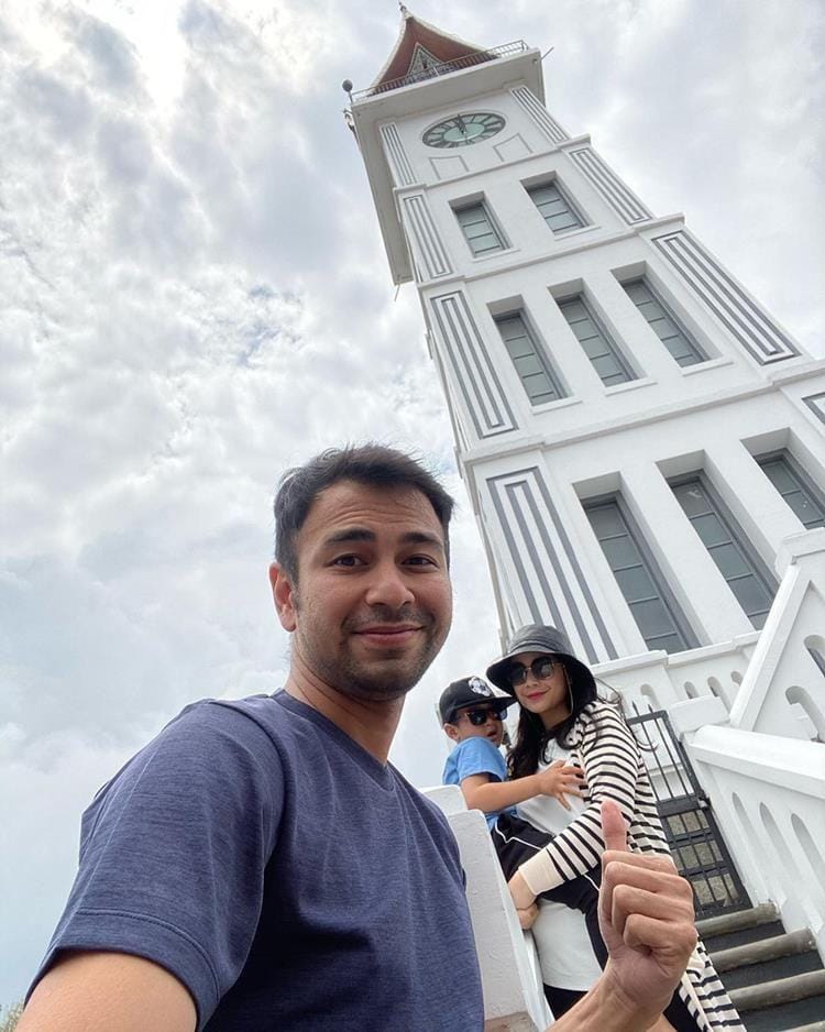 Instagram.com/@raffinagita1717