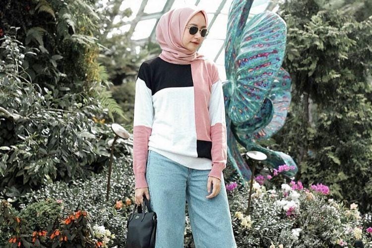 Makin Manis dengan Padu-padan Kerudung Warna Pastel