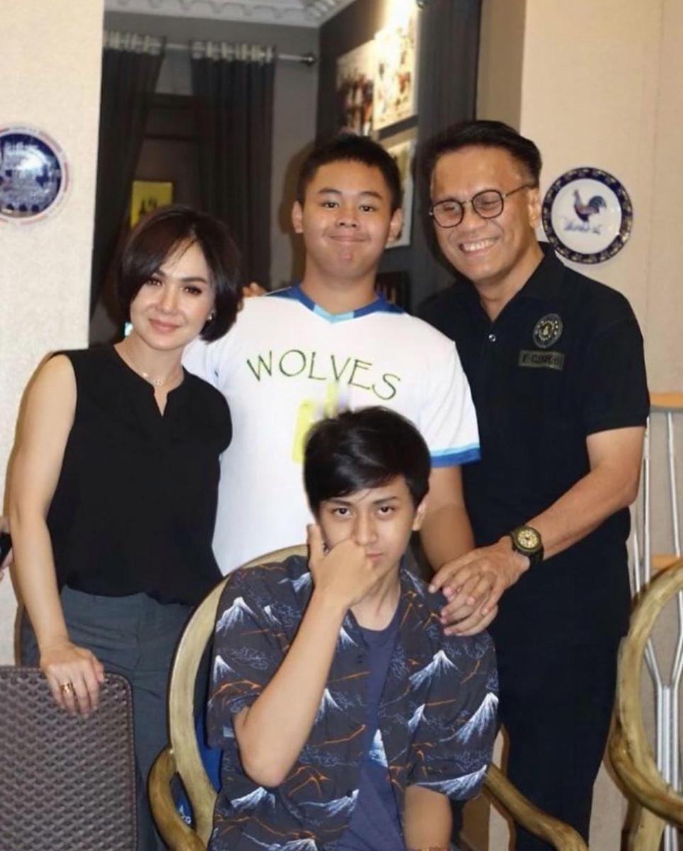 instagram.com/yunishara36