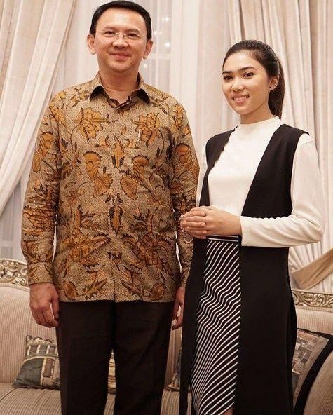 Instagram.com/isyanasarasvati