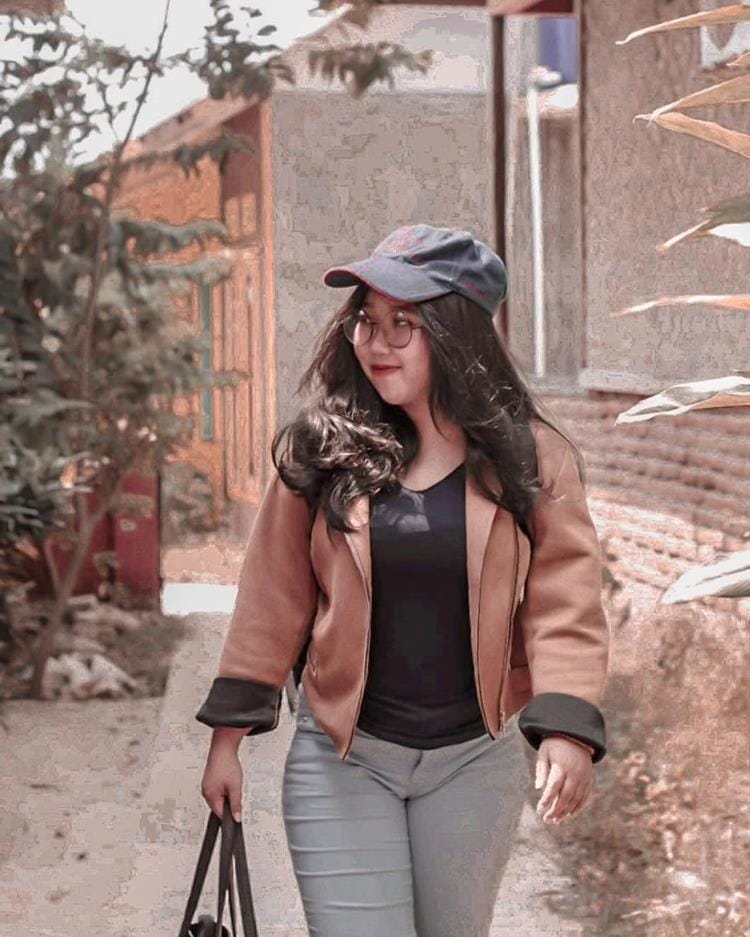 Instagram.com/@kikysaputrii/