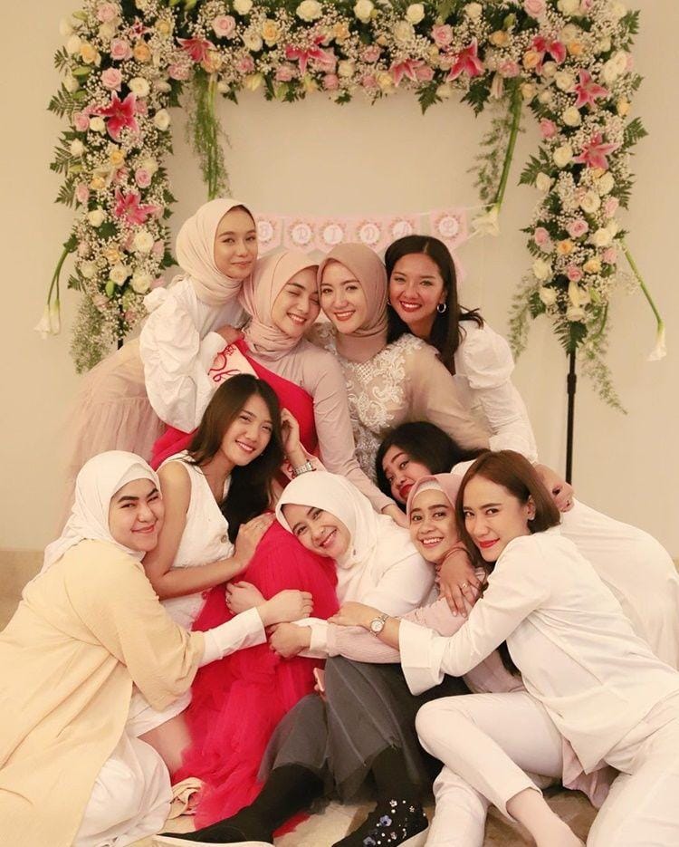 Instagram.com/ryana_dea