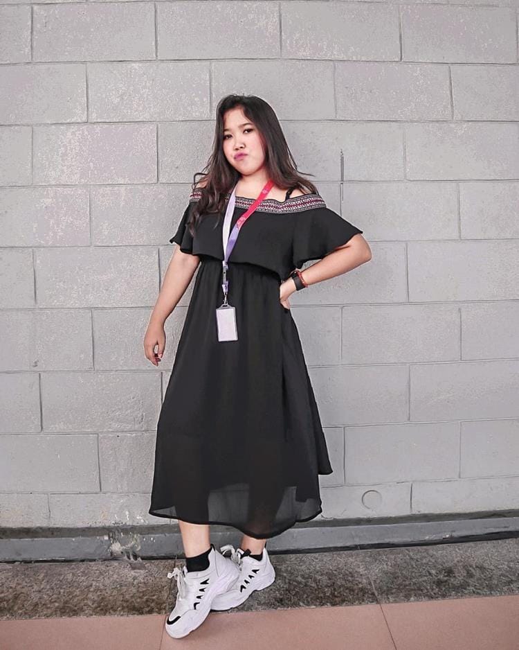 Instagram.com/@kikysaputrii