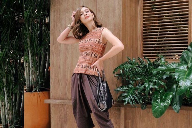 Berapa Harga 1 Look Ini: Yuki Kato