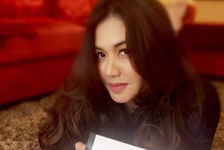 Instagram.com/perempuanpanggung