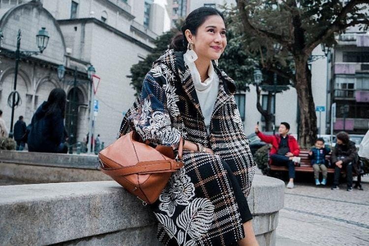 Berapa Harga 1 Look Ini: Dian Sastrowardoyo