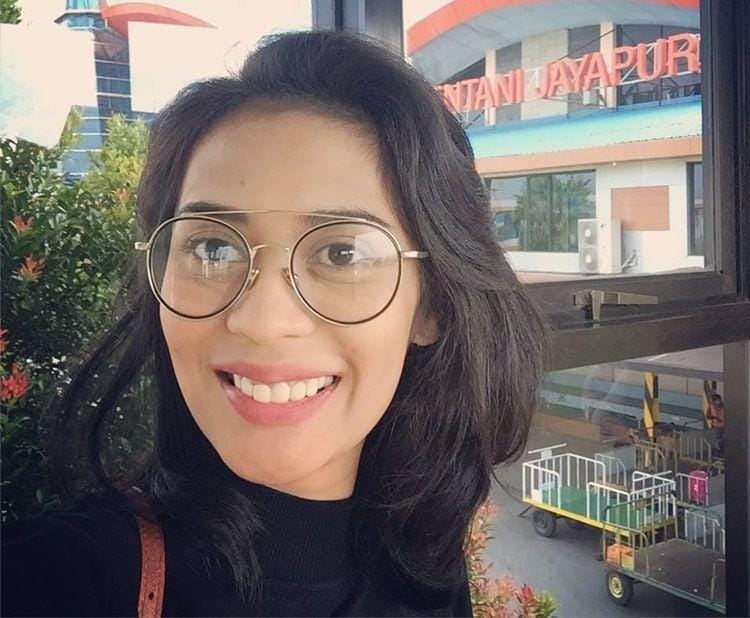 Instagram.com/karenpooroe