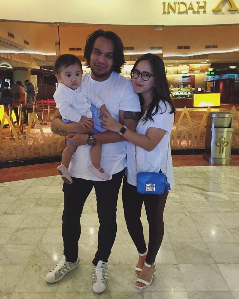 instagram.com/igopentury