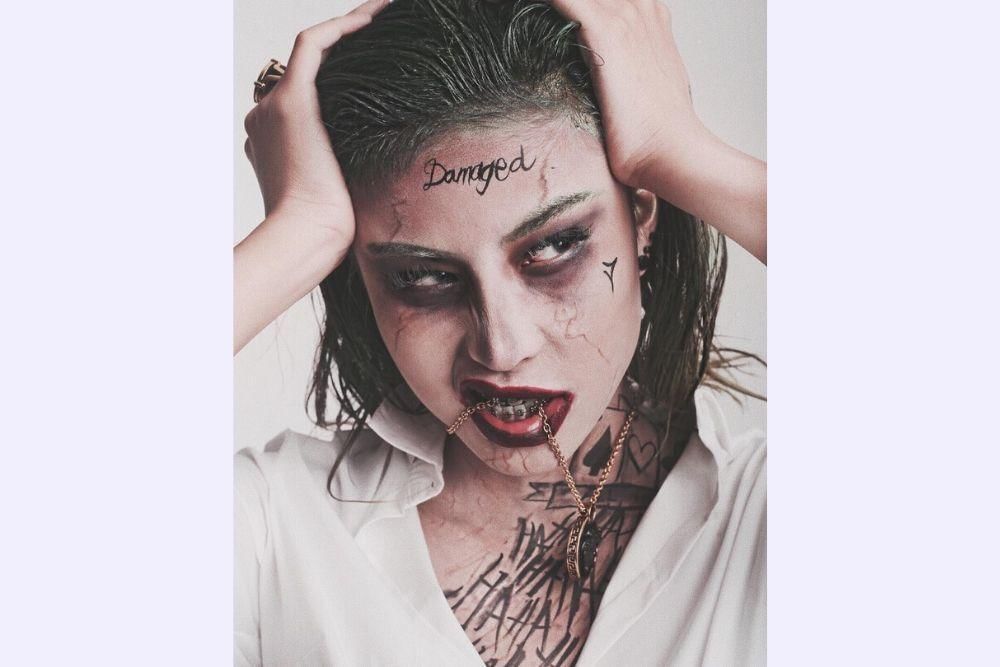 instagram.com/awkarin