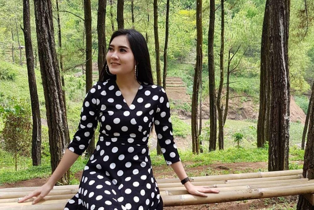 instagram.com/nellakharisma
