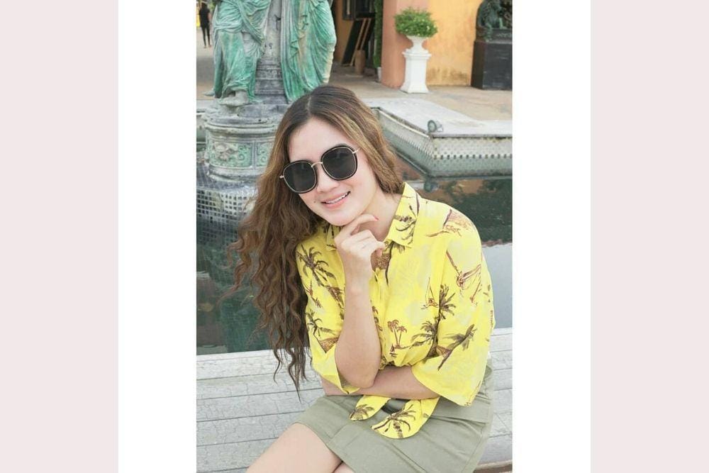 instagram.com/nellakharisma