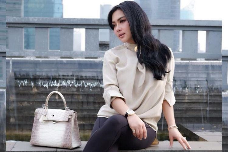 Membongkar Koleksi Tas Hermès Miliaran Milik Syahrini!