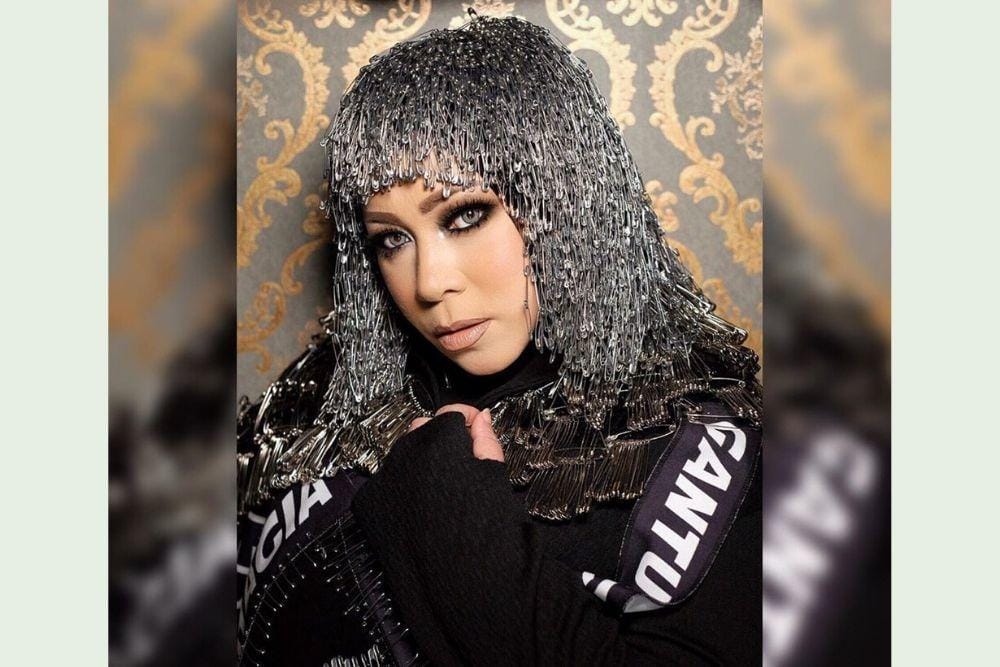 instagram.com/melly_goeslaw