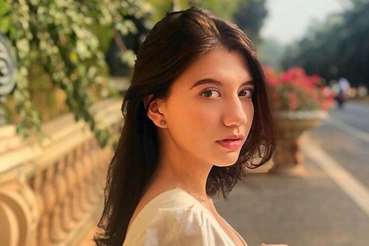 instagram.com/@cassandralee