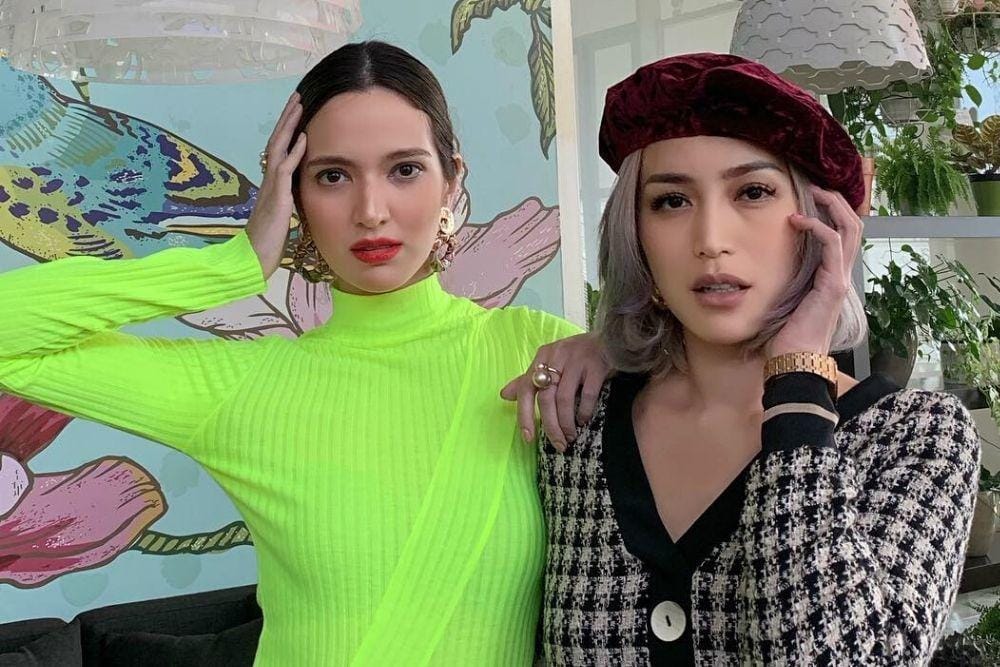 Ini Beda Gaya Riasan Nia Ramadhani & Jessica Iskandar