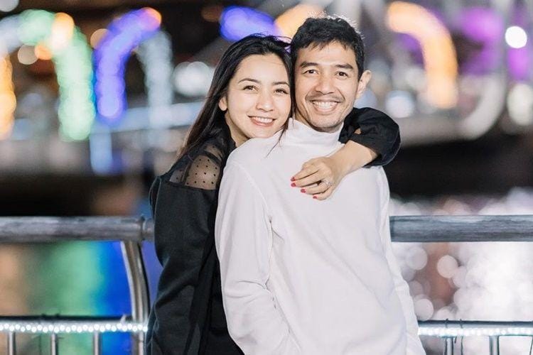 10 Potret Keseruan Keluarga Hesti Purwadinata, Family Goals!