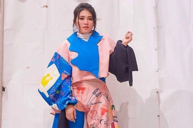 Sudah Jadi Pedangdut Hits, Begini Transformasi Kece Via Vallen