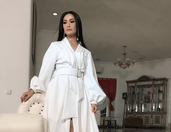 Instagram.com/isdadahlia