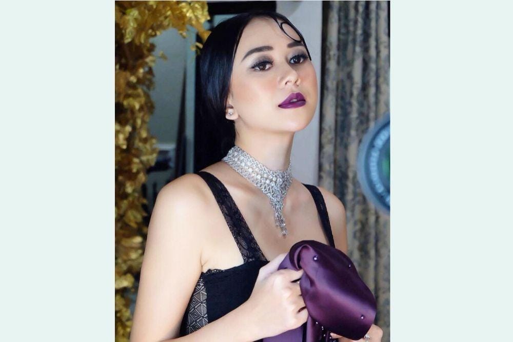 instagram.com/aurakasih