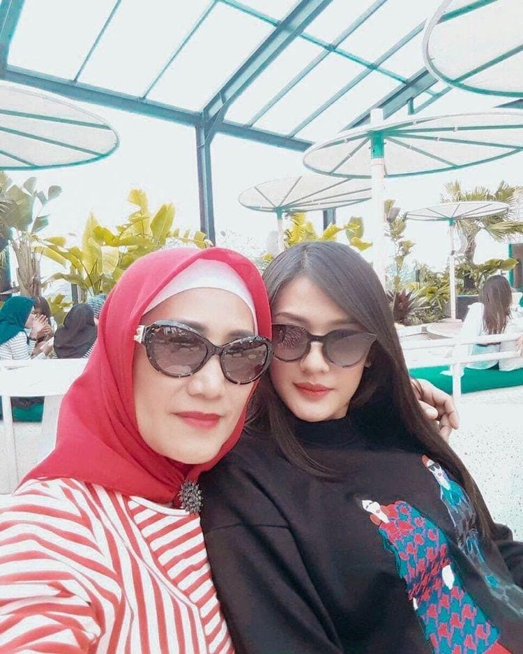 Instagram.com/ayuefrilda