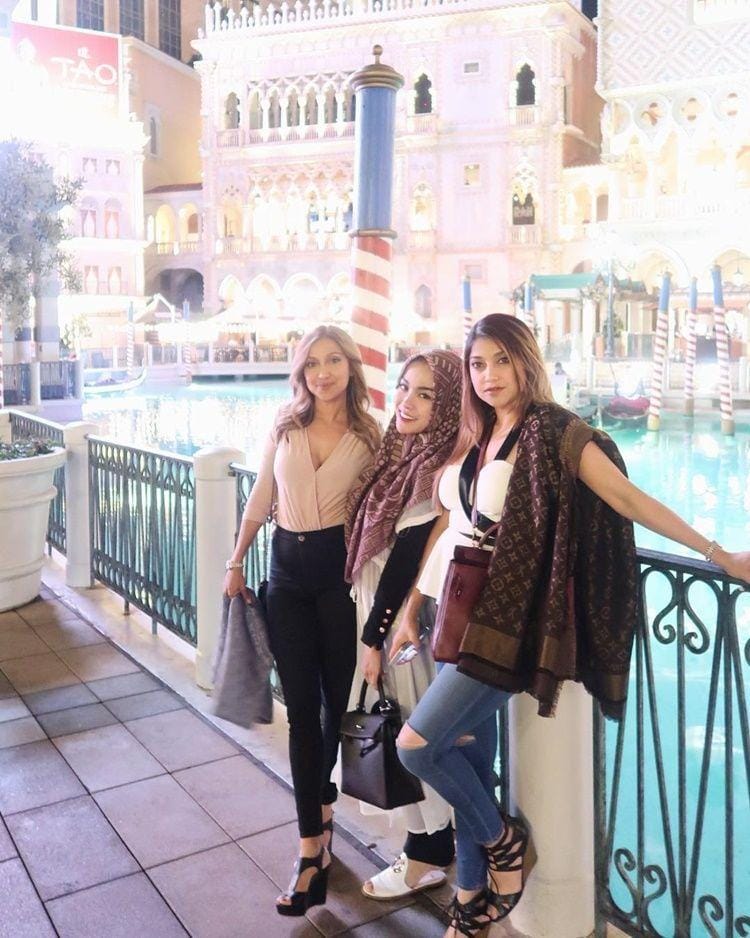 Instagram.com/medinazein