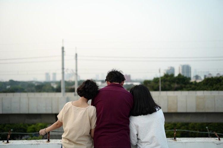 Popbela.com/Visinema