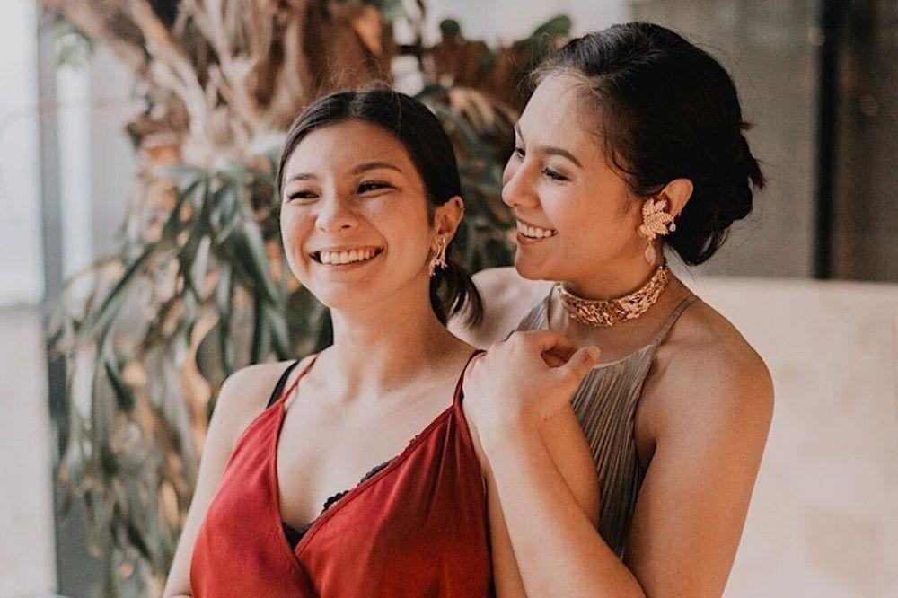 Kompak Bak Sahabat, Ini 10 Potret Kedekatan Artis dengan Sang Ibunda
