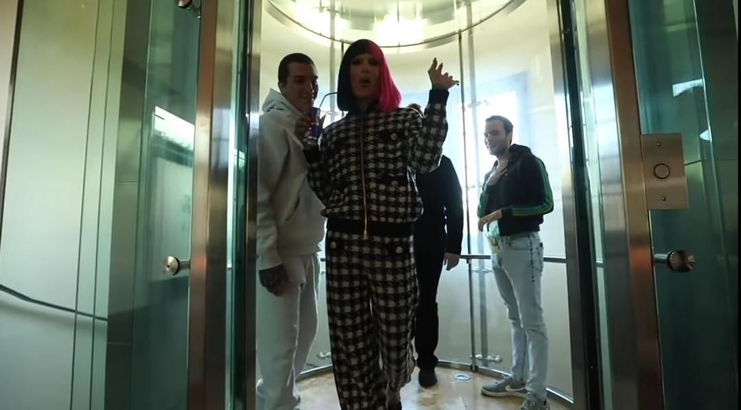 YouTube.com/Jeffree Star