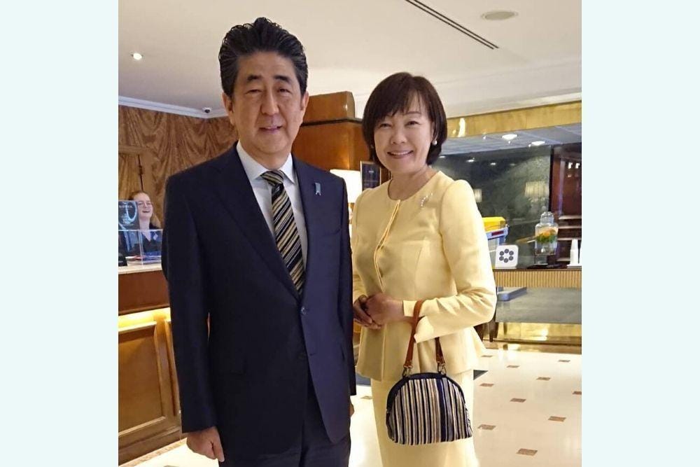 instagram.com/akieabe