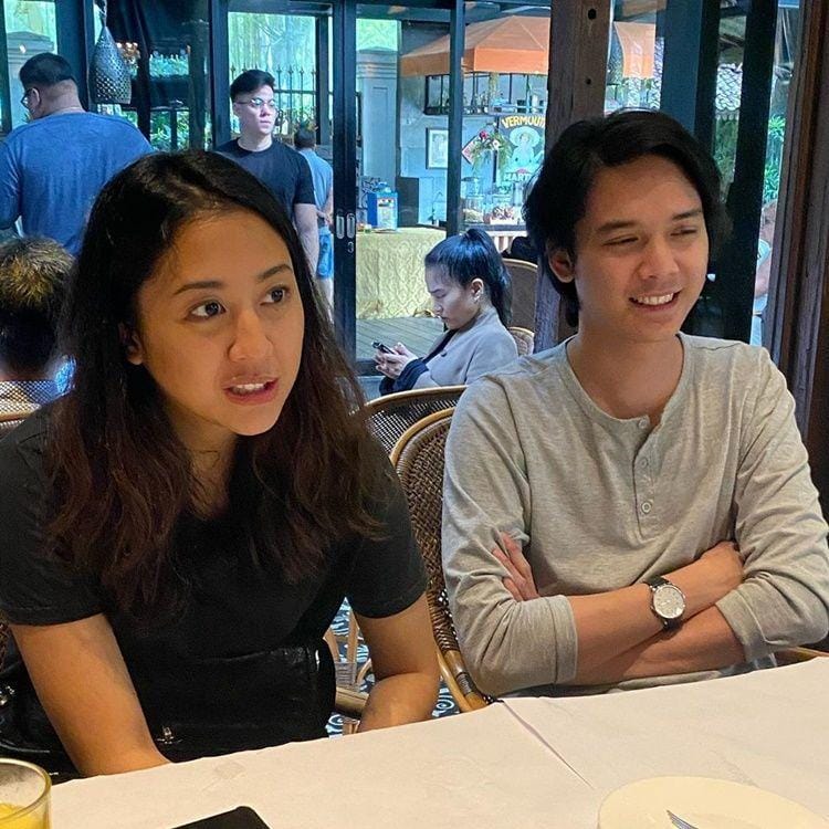 Instagram.com/triawanmunaf