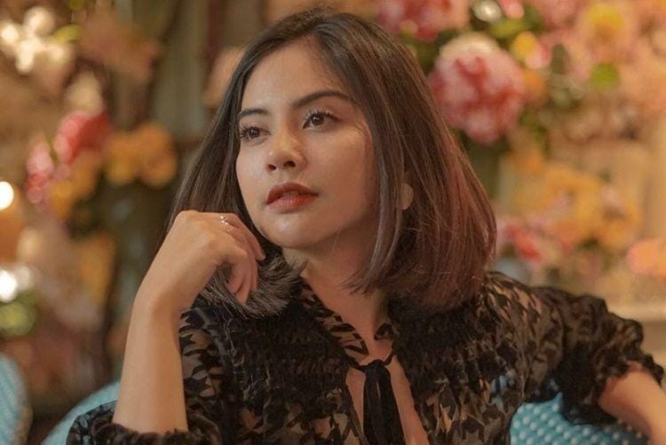 Sembunyikan Kisah Asmara, Ini 5 Fakta Lamaran Tiwi Eks 'T2'