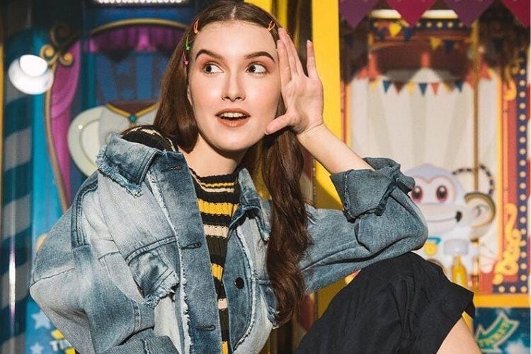 #PopbelaOOTD: Jaket Denim untuk Gaya yang Makin Keren!