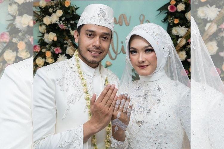 9 Foto Pernikahan Ana Riana, Pemeran Rinjani di Tukang Ojek Pengkolan