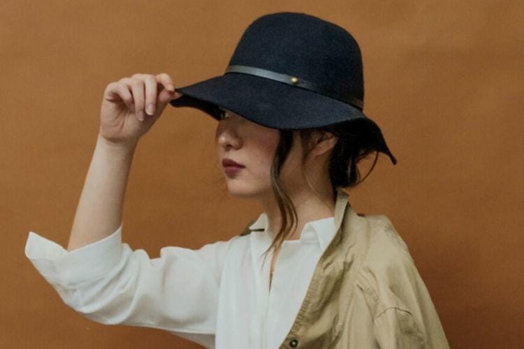 #PopbelaOOTTD: Topi yang Bisa Kamu Andalkan saat Musim Hujan