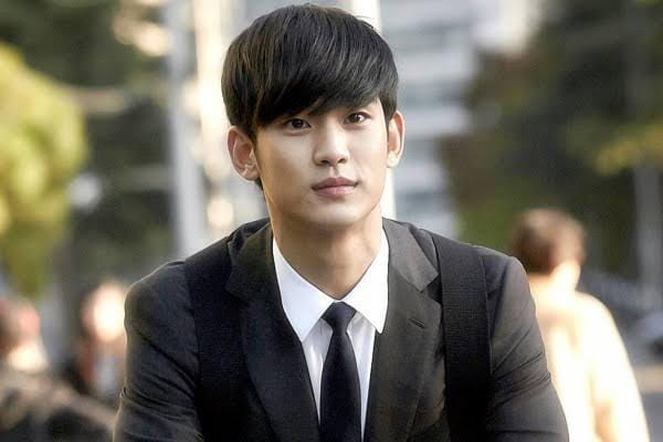 Instagram.com/kimsoohyun_official_fan