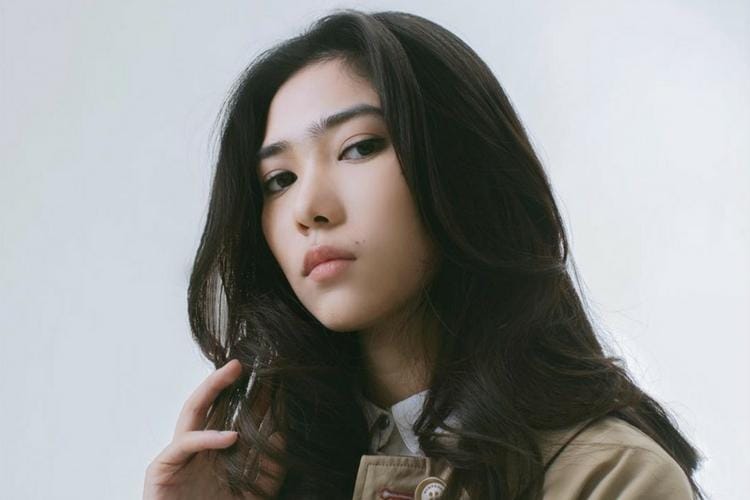 Instagram.com/@isyanasarasvati