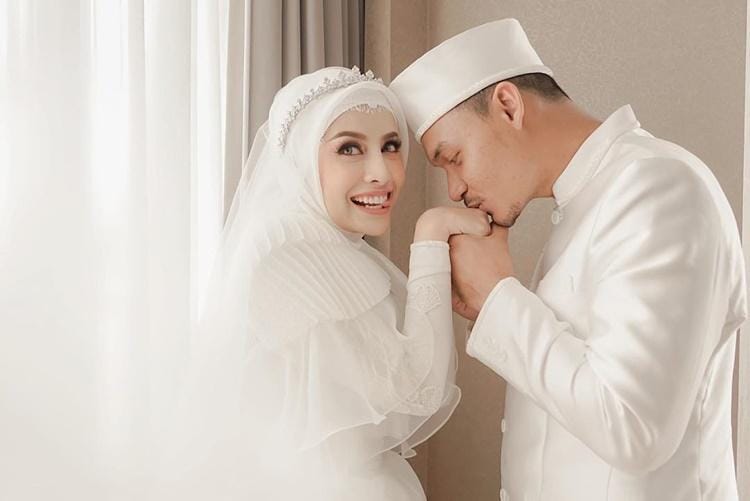 Instagram.com/aghniapunjabi, antzcreator