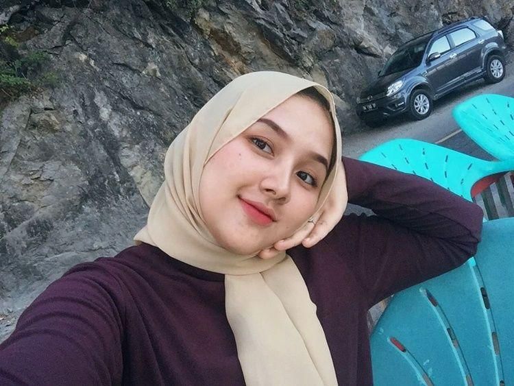 Instagram.com/unamaulina