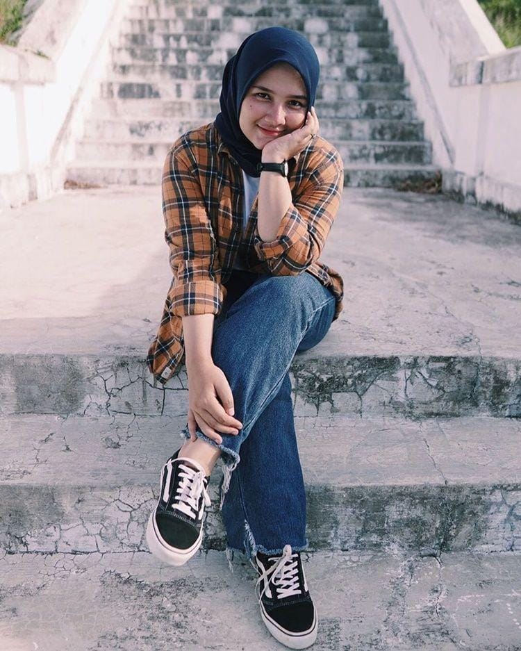 Instagram.com/unamaulina