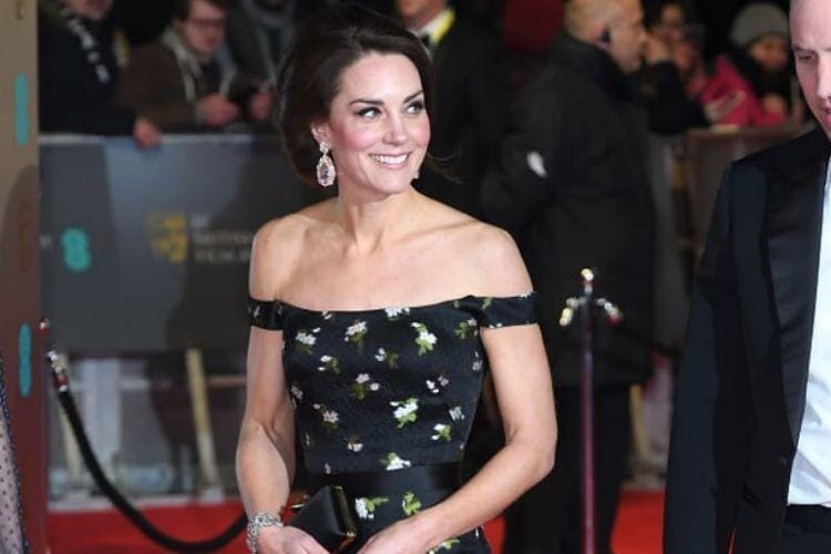 Siap-siap Shock! Ini Bocoran Harga Dress Milik Kate Middleton