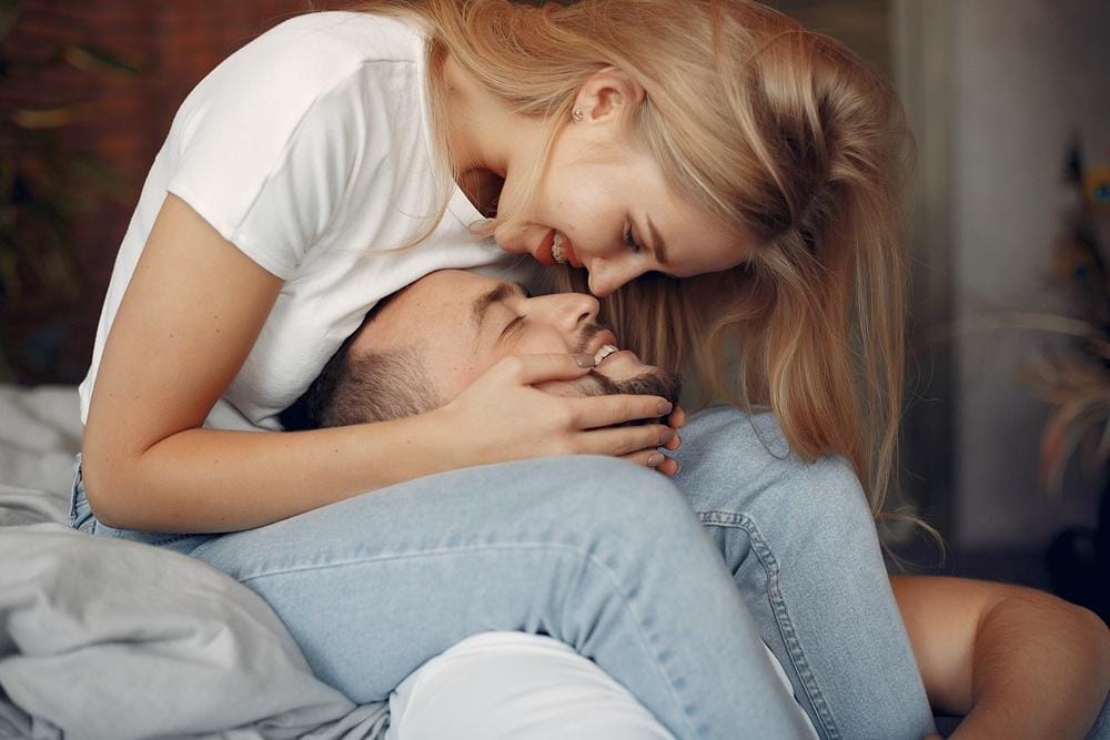 Mudah Bergairah, Ini 7 Tips Bercinta dengan Laki-Laki Sagitarius