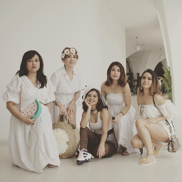 Instagram.com/sariti_violet