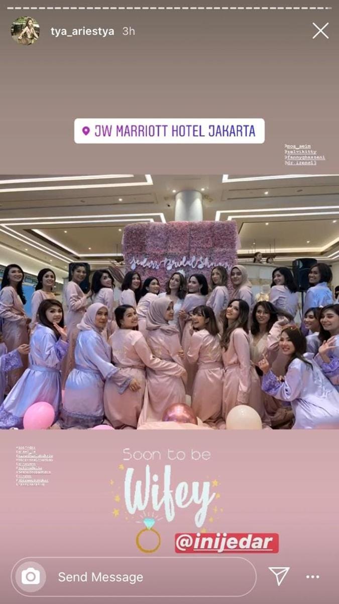 Instagram.com/tya_ariestya