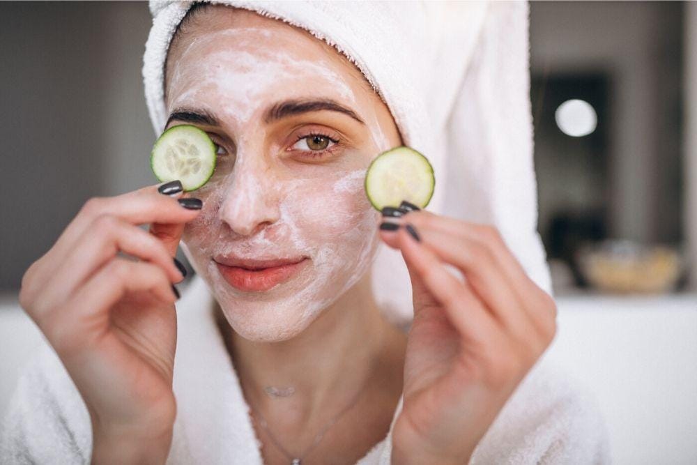 7 Kebiasaan Ini Bikin Kamu Tetap Glowing Selama Social Distancing