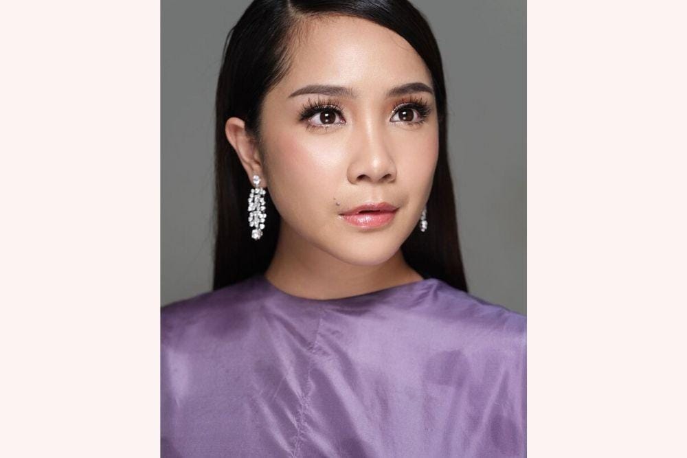 Kerap Tampil Natural, Begini Pesona Nagita Slavina Gunakan Bold Makeup